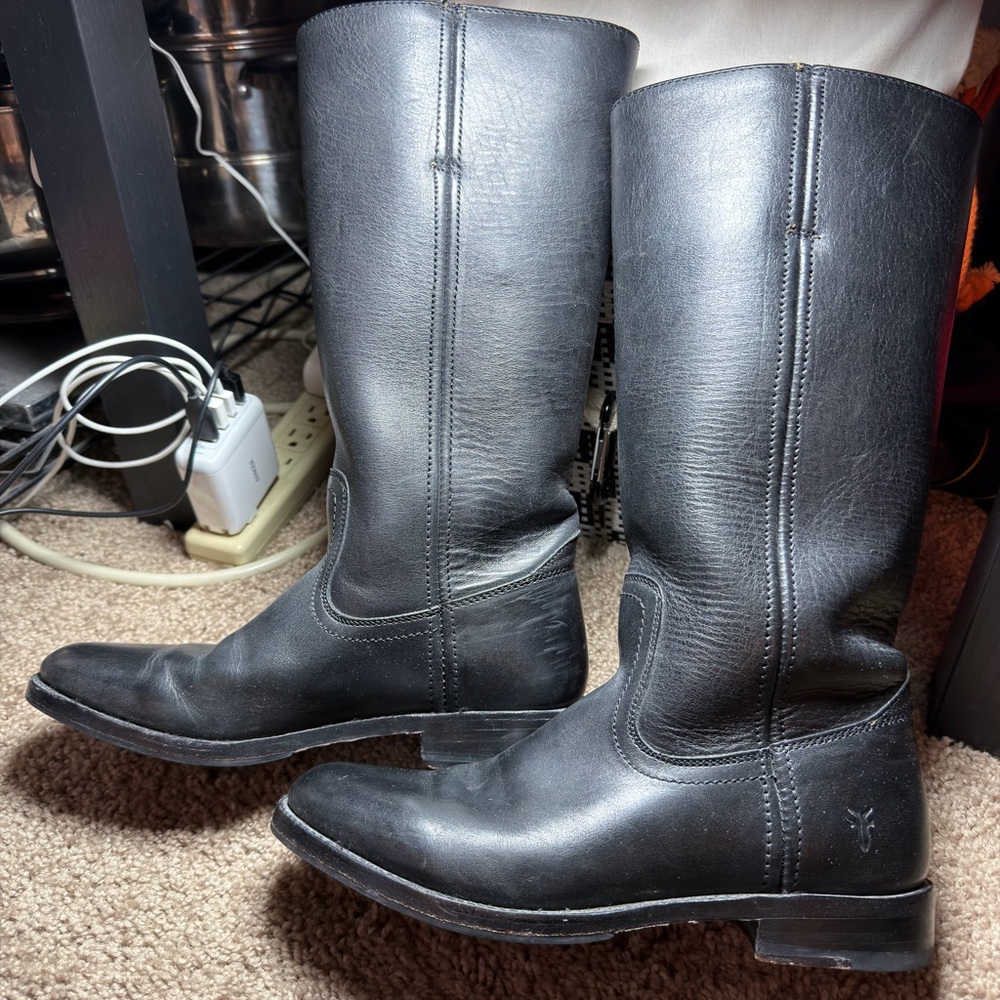 Frye campus 14L boots Size w 7B
